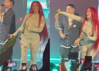 Karol G y Grupo Firme cantan juntos sus éxitos