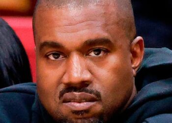 Congelan cuentas a Kanye West por millonaria deuda fiscal
