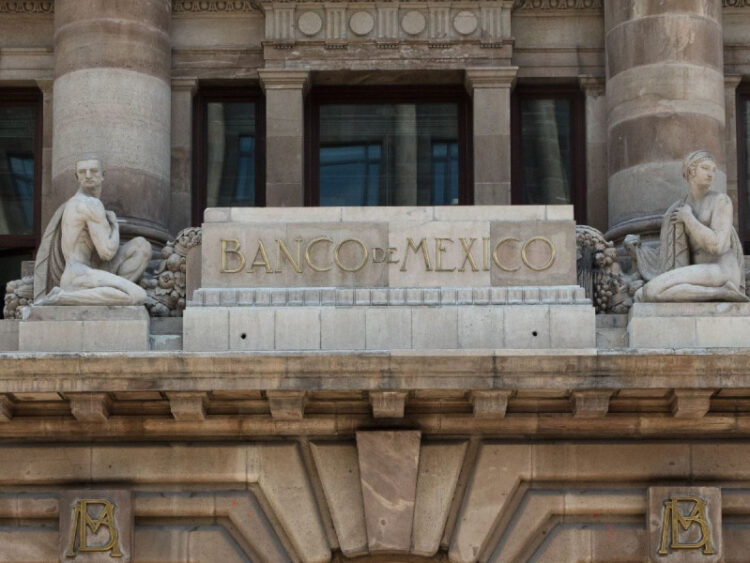 Banxico aumenta a 10% su tasa de interés, un máximo histórico