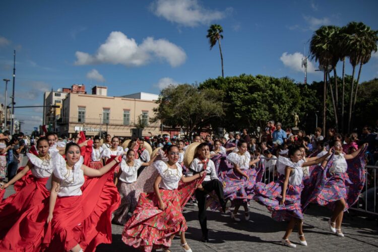 Organiza Gobierno de Matamoros desfile conmemorativo del 20 de Noviembre