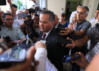 G. Cabeza de Vaca impedido para contender por Senaduría: Santiago Nieto