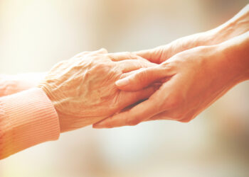 Llaman desde el Senado a impulsar empleos en el cuidado de personas