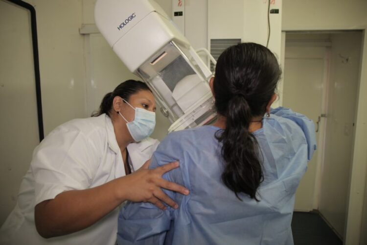 Realiza DIF Tamaulipas 419 mastografías para prevenir cáncer de mama