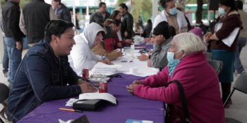 Familias de Miquihuana y Bustamante reciben beneficios del DIF Tamaulipas