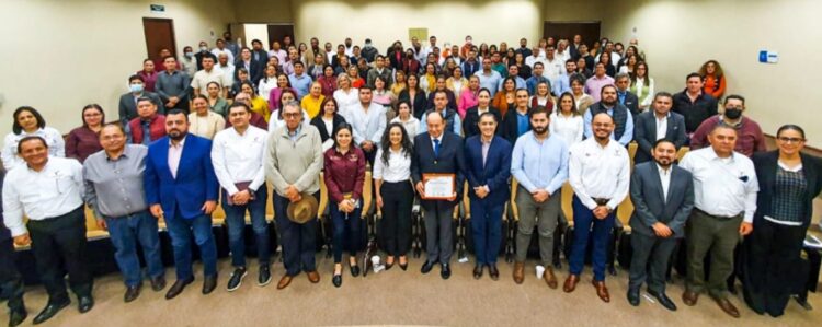 Imparten conferencia sobre Riesgos de Trabajo en marco del Día Internacional del Hombre
