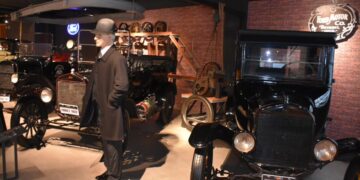 Invitan al Museo del Automóvil y Transporte de Tampico, tiene 115 vehículos de 1886 a la fecha