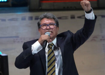 “Cuando lleguen los tiempos, nos vamos a inscribir para contender por la presidencia”: Monreal