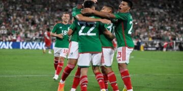 Seleccion Mexicana viaja rumbo a Qatar para disputar el Mundial