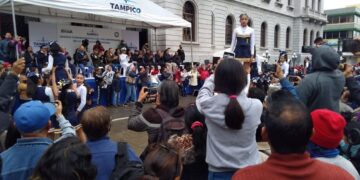 Más de 15 mil disfrutan el desfile de 20 de noviembre en Tampico