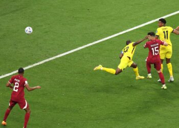 Ecuador derrota 2-0 a Qatar en partido inaugural del Mundial 2022