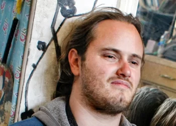 Cargos por asalto e intento de secuestro contra agresor de esposo de Pelosi