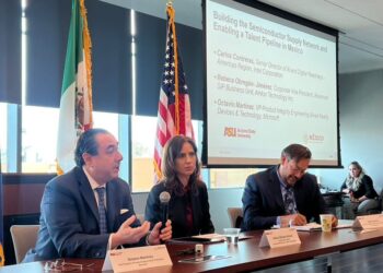 Tamaulipas impulsará con Gobierno de México y Universidad de Arizona industria de semiconductores