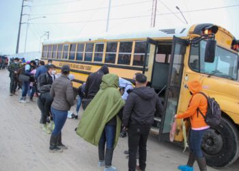 Unen esfuerzos DIF Tamaulipas y el INJUVE en favor de migrantes