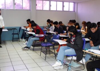 Presentan en la UAT examen de admisión Ceneval