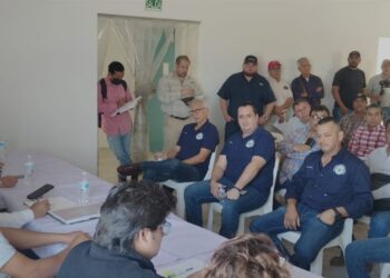 Atiende Gobernador problemática de sector pesquero de la laguna madre: Cerezo Ruiz