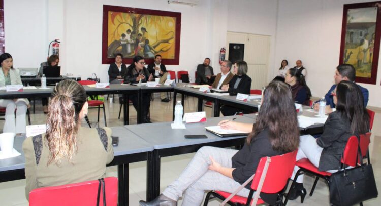 Buscan abatir rezago educativo de jóvenes y adultos en Tamaulipas