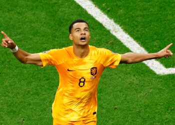 Holanda derrota 2-0 a Qatar y avanza a octavos del Mundial 2022