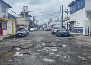 Anuncia alcalde Gattás programa de reparación de calles en Victoria