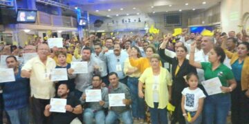 Maestros de la zona cañera de Tamaulipas dan su respaldo a Arnulfo Rodríguez