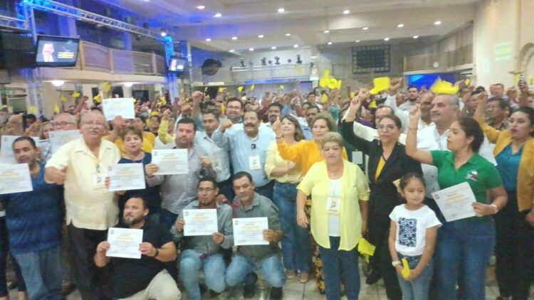 Maestros de la zona cañera de Tamaulipas dan su respaldo a Arnulfo Rodríguez