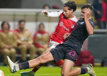 Diego Lainez y Jesús Angulo, apuntarían a quedar fuera de Qatar 2022