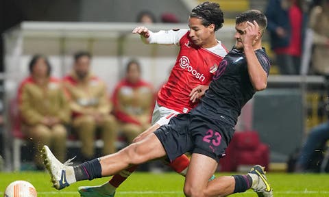 Diego Lainez y Jesús Angulo, apuntarían a quedar fuera de Qatar 2022