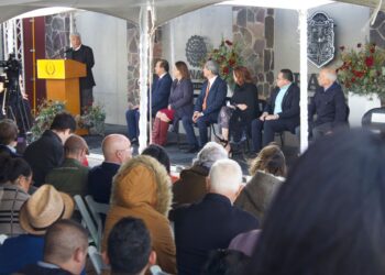 Inauguran Centro de Estudios Vitivinícolas, al servicio de la ciencia y desarrollo de la enología nacional