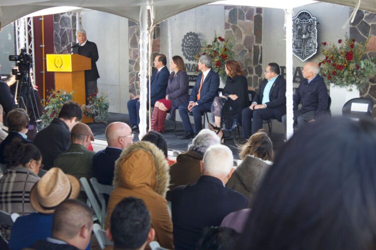 Inauguran Centro de Estudios Vitivinícolas, al servicio de la ciencia y desarrollo de la enología nacional