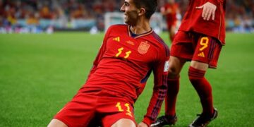 España aplasta a los Ticos en su debut