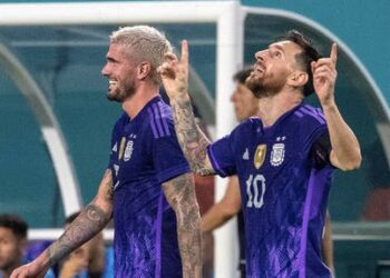 La selección de Argentina llega a Qatar para encarar el Mundial
