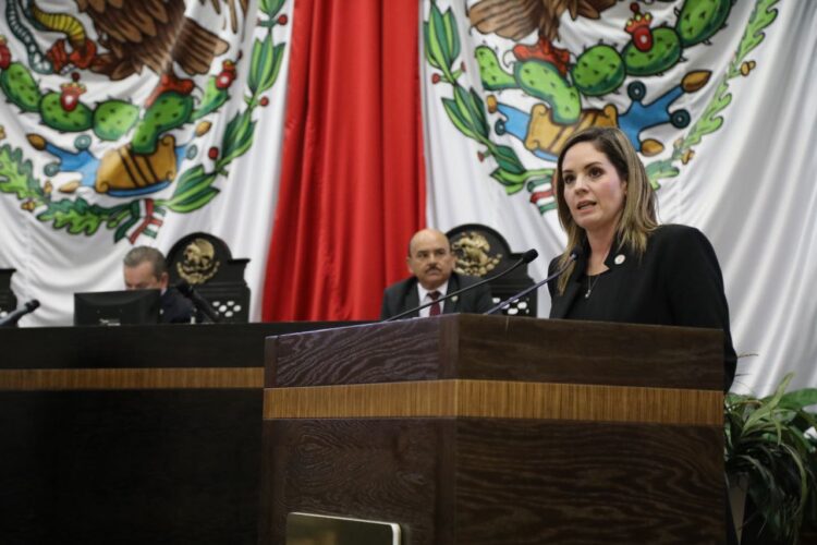 Plantea diputada priista que edificios públicos no se pinten de colores de partidos