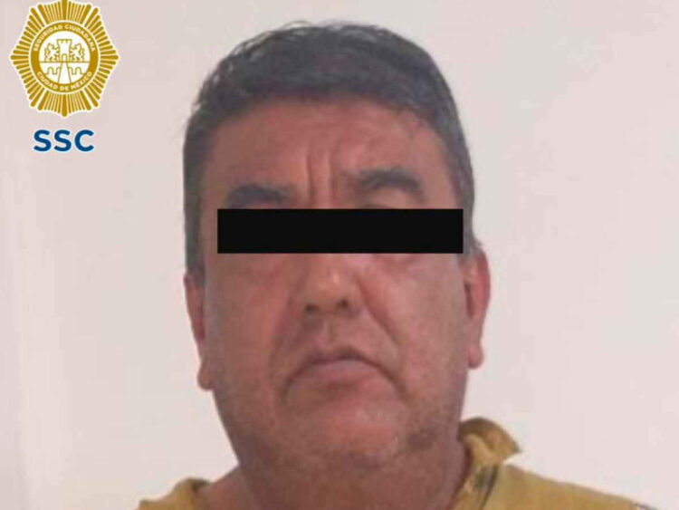 Capturan a presunto conductor del taxi del que se arrojó Lidia Gabriela