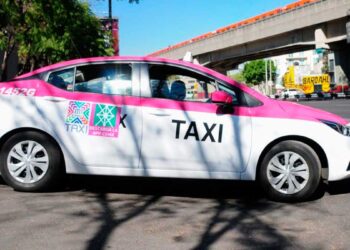 Desaparece chofer de taxi del que se arrojó tampiqueña en Iztapalapa