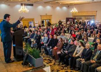 Convoca Alcalde Mario López a profesionistas inmobiliarios a trabajar en unidad por Matamoros