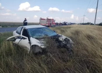 Dos muertos y tres heridos en choque carretero en Matamoros