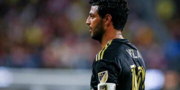 Carlos Vela se cansa de David Faitelson y le manda un contundente mensaje