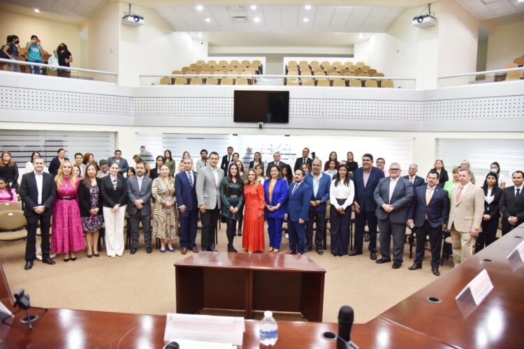 Imparte Magistrada Claudia Aguilasocho, Conferencia “Violencia Política contra las Mujeres”