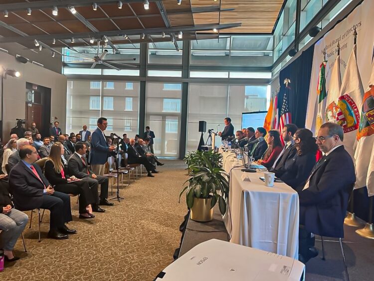 Expone Alcalde Mario López ante NADBank proyectos para Matamoros por 111 MDD