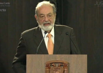 Ve Carlos Slim un México boyante para los jóvenes por reactivación económica