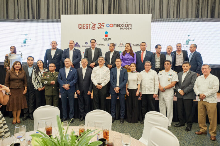 Refrenda Américo compromiso con la seguridad