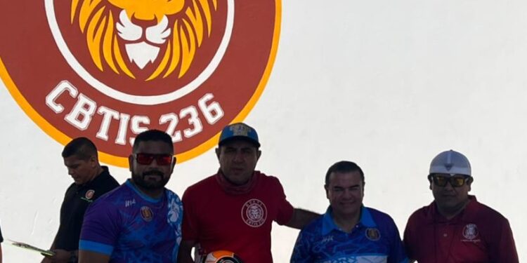Se suma Municipio a los festejos del CBTIS 236