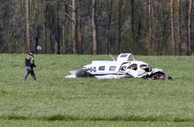 Confirman 4 muertos por avioneta que se estrelló en Seattle