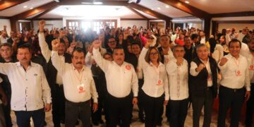 Propone Abelardo Ibarra ampliar beneficios sindicales al magisterio