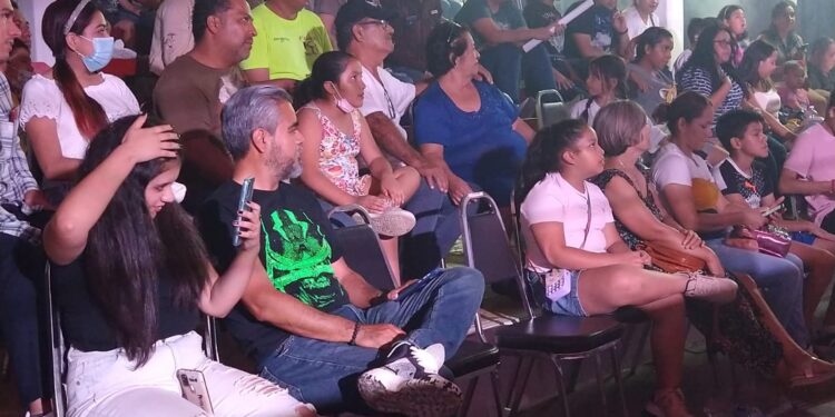 Obtiene Black Faller cinturón como campeón de Victoria