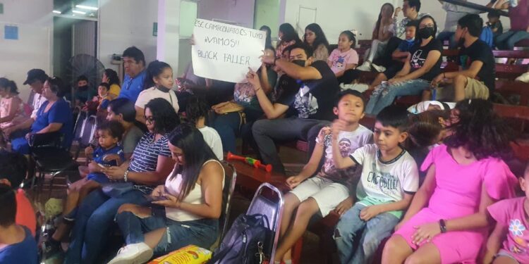 Obtiene Black Faller cinturón como campeón de Victoria