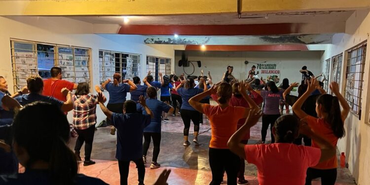 Tiene Daniela Breese espectacular 11 Aniversario de activación física