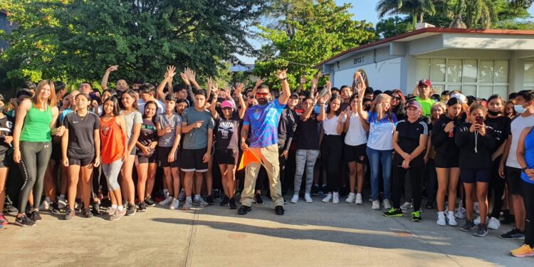 Se suma Municipio a los festejos del CBTIS 236