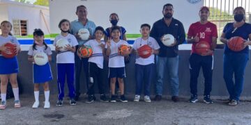 Le apuesta fuerte Lalo Gattás al deporte escolar