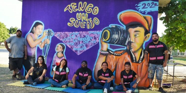 Exponen trabajo, talento y creatividad en espacio deportivo de la Colonia Moderna