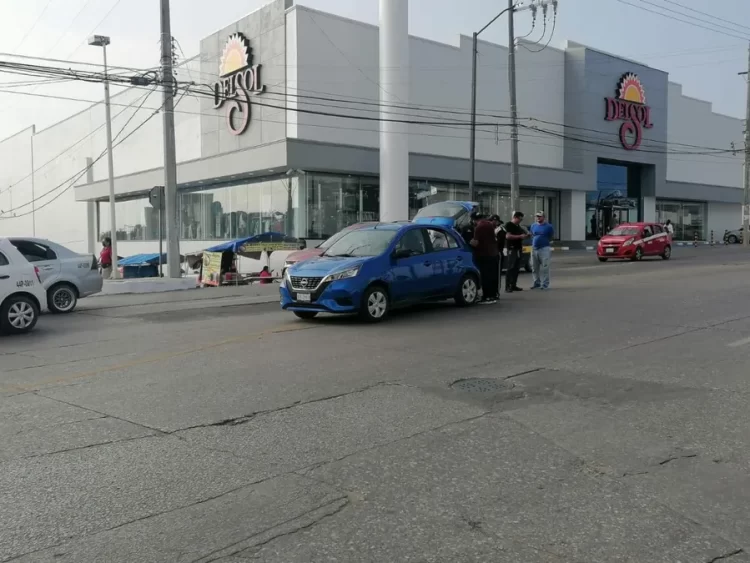 Arrolla auto a mujer y a su bebé en Tampico